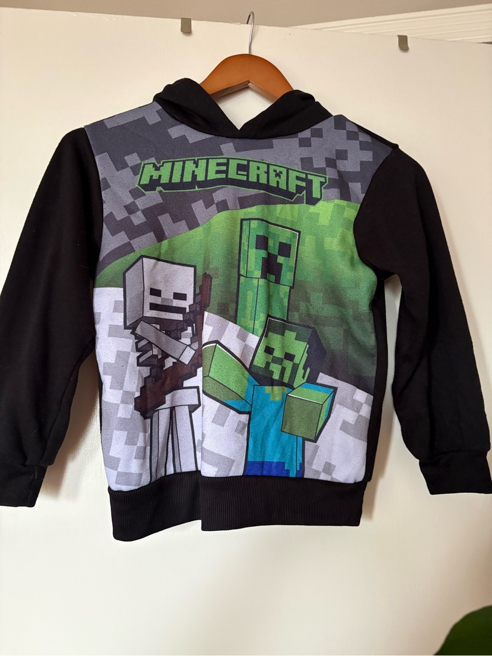 Minecraft Kids' Black & Green Graphic Hoodie